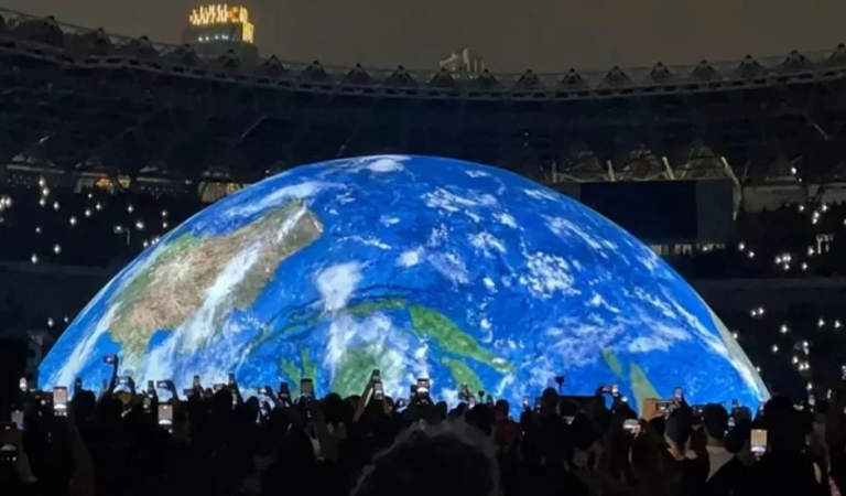 Konser Ye di GBK Tampilkan Panggung Megah, Ribuan Penggemar Nikmati Lagu-Lagu Hits
