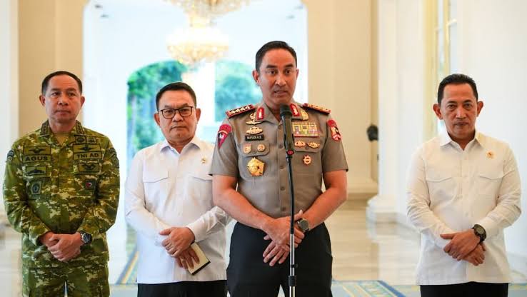 Polri Tetapkan 11 Korporasi sebagai Tersangka Kasus Karhutla, Tiga Berstatus PMA