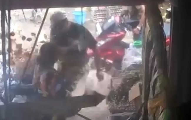 Viral Pedagang Perempuan Dipukul di Bogor, Polisi Kantongi Identitas “Bang Jago”