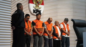 KPK Tahan Lima Tersangka Kasus BNPB, Dana Penanganan Bencana Jadi Sorotan